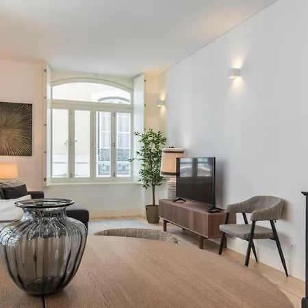Lovelystay - Hidden Oasis With River View * Lisbon