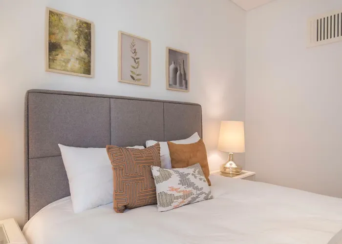 Hidden Oasis 2bdr By Lovelystay Appartamento Lisbona