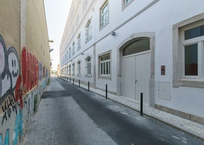 Hidden Oasis 2bdr By Lovelystay Appartamento Lisbona