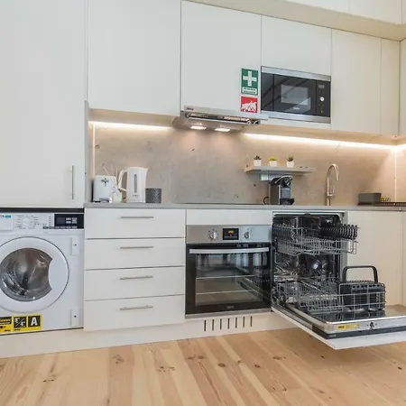 Hidden Oasis 2Bdr Apartment By Lovelystay Διαμέρισμα Lisboa