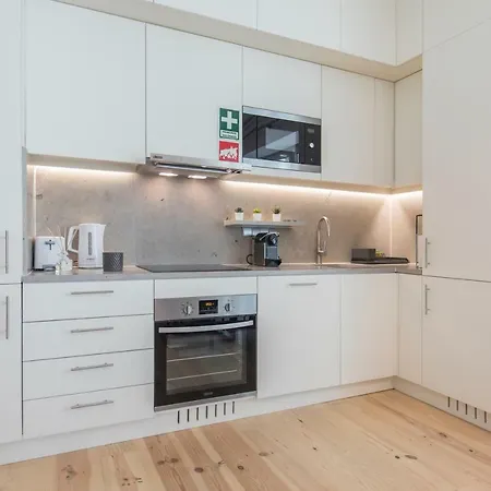 Lovelystay - Hidden Oasis With River View